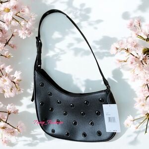 Betsey Johnson Black XORUTHY Shoulder Crossbody Purse Bag Skull